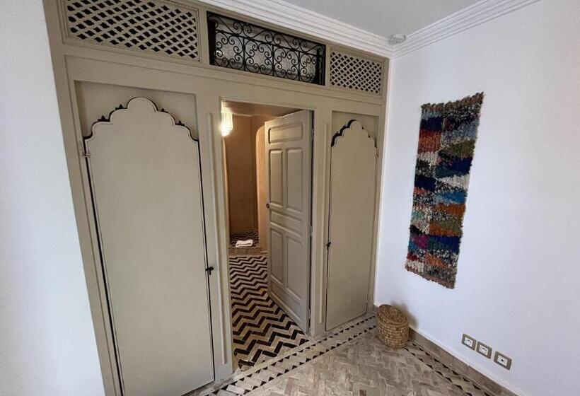اتاق سوپریور, Riad Ecila