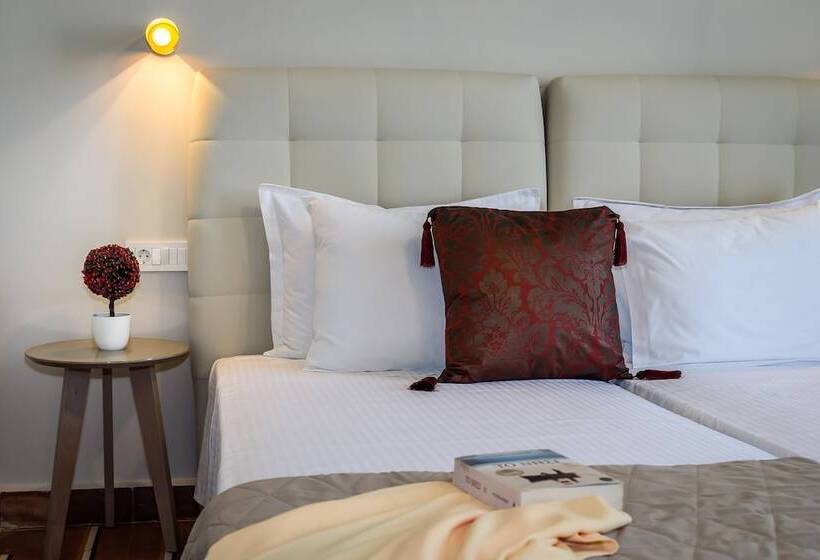 Deluxe Suite, Mosaic