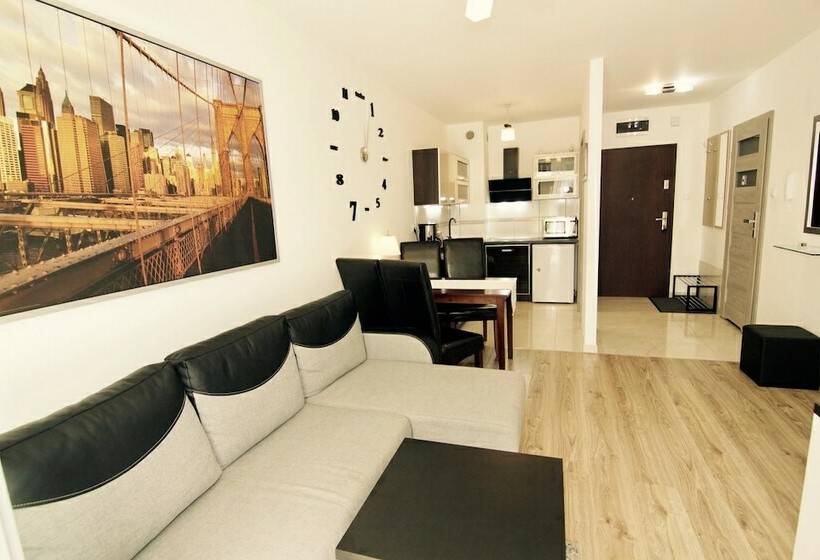آپارتمان 1 خوابه, Golden Sun Apartments    Bursztynowe