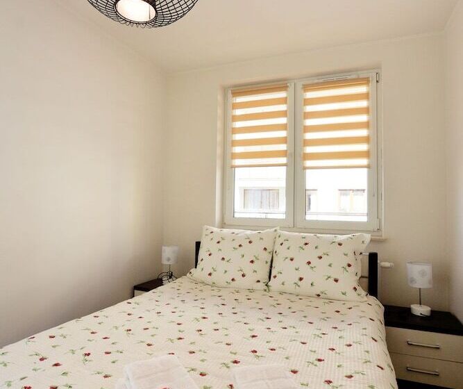 آپارتمان 1 خوابه, Golden Sun Apartments    Bursztynowe