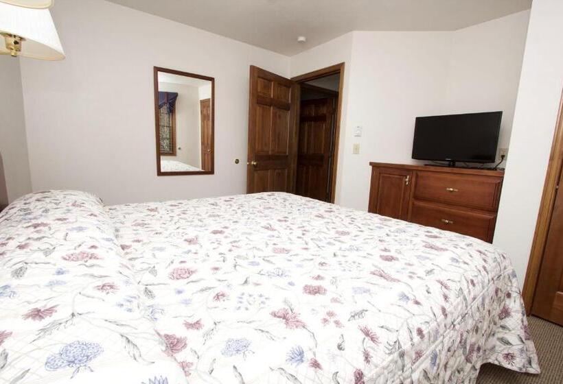 Family Suite, Baileys Harbor Yacht Club Resort