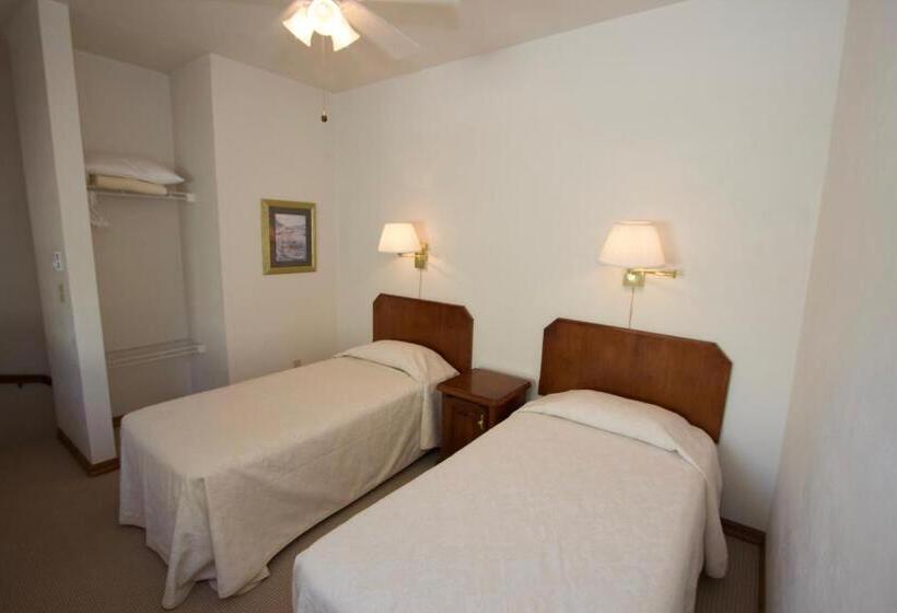 Люкс, Baileys Harbor Yacht Club Resort
