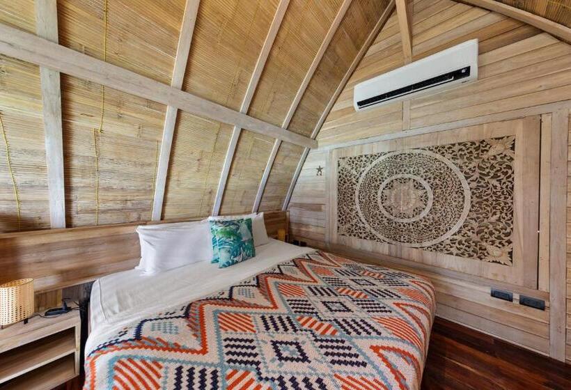 스위트 킹사이즈 침대, Lumbung Loft Villas At Karuna El Nido