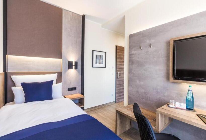 싱글 디럭스 룸, Sky Hotel Cloppenburg