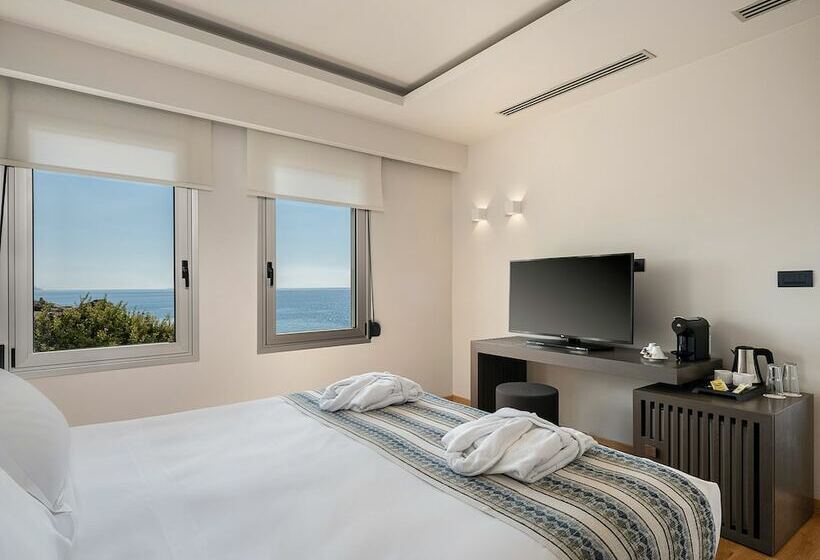 سوییت جونیور, Kakkos Beach Hotel   Adults Only