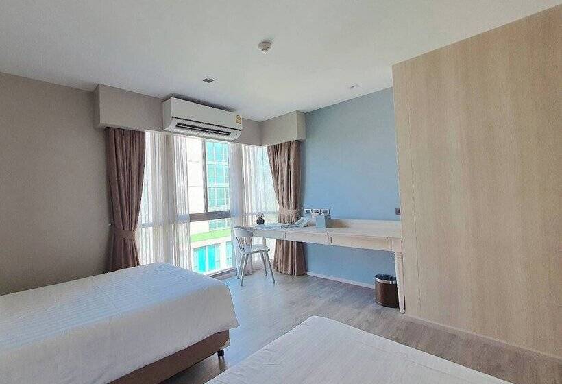 Номер Deluxe Вид на Бассейн, Ana Park Chiang Mai