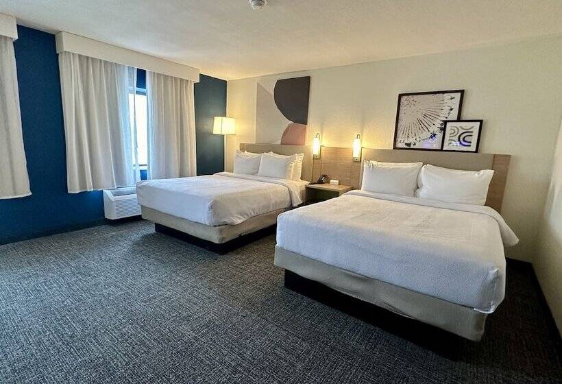 Standardzimmer 2 Doppelbetten, Spark By Hilton Fort Wayne