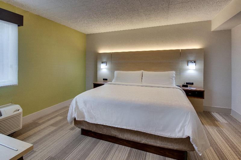 Люкс Адаптированный для Инвалидов, Holiday Inn Express Pittston  Scranton Airport, An Ihg