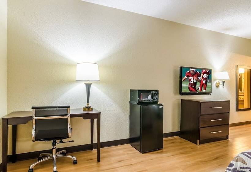 디럭스 인테리어 룸, Red Roof Inn & Conference Center Wichita Airport