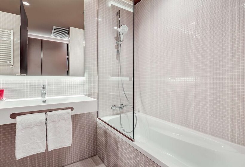 Standard Room, Nhow Amsterdam Rai
