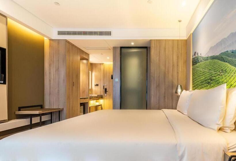 Номер Стандарт, Atour Hotel Wuhan Tianhe Airport Tenglong Avenue Subway Station