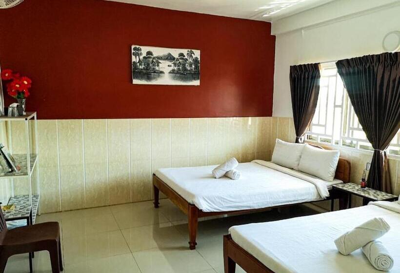 Семейный Номер Deluxe, Route 76 Guest House