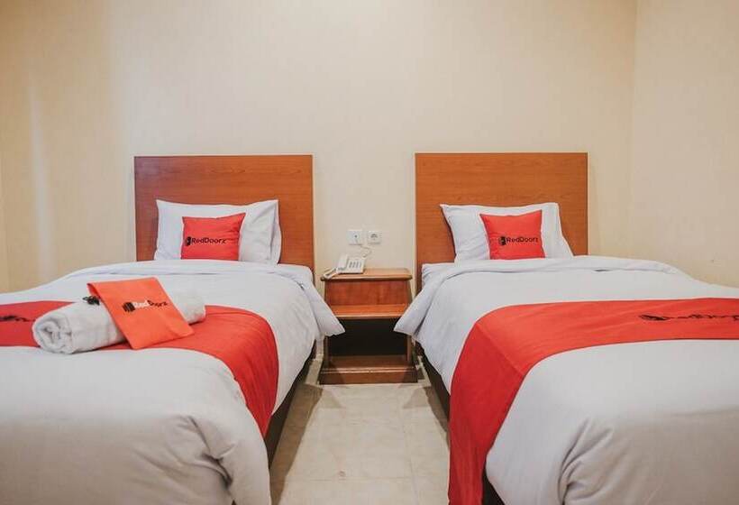 Номер Стандарт, Reddoorz Plus Near Plaza Blok M