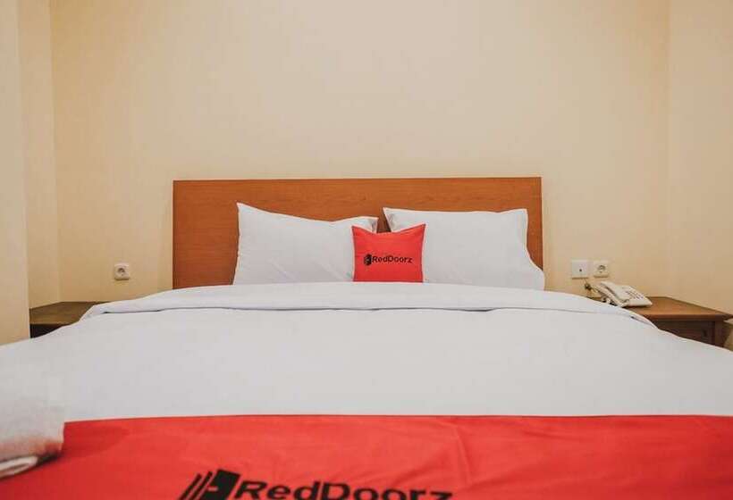 Номер Economy, Reddoorz Plus Near Plaza Blok M