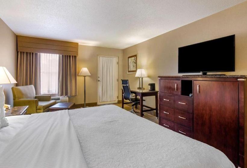 Номер Стандарт Кровать Кинг Адаптированный для Инвалидов, Best Western Plus Inn At Hunt Ridge