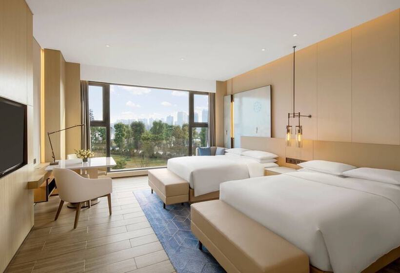 ２ダブルベッドのスタンダードルーム, Suining Marriott