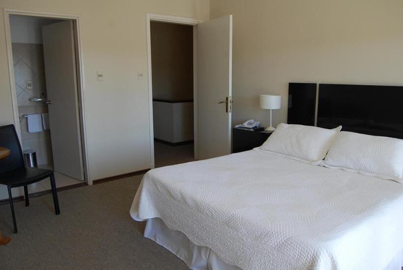 Номер Deluxe, Mercedes Rambla