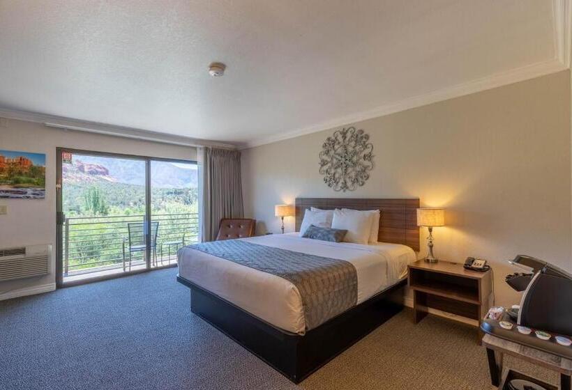 디럭스 룸 킹사이즈 침대, Cedars Resort