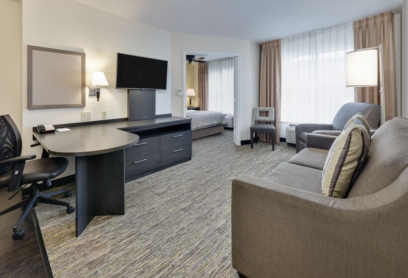 Suite, Candlewood Suites Dallas Market Center Love Field, An Ihg
