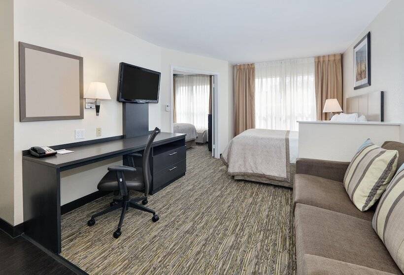 Suite, Candlewood Suites Dallas Market Center Love Field, An Ihg