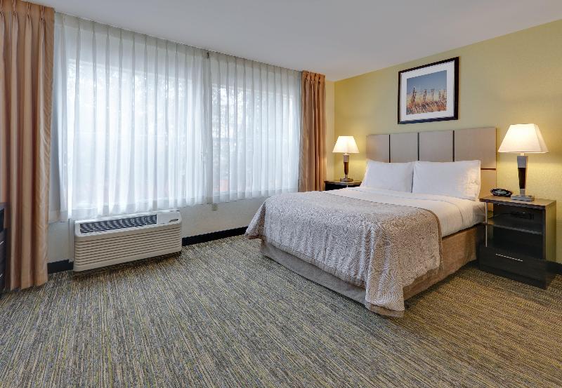 Suite, Candlewood Suites Dallas Market Center Love Field, An Ihg