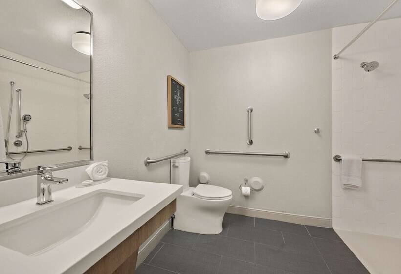 Люкс Адаптированный для Инвалидов, Sonesta Simply Suites Irvine East Foothill