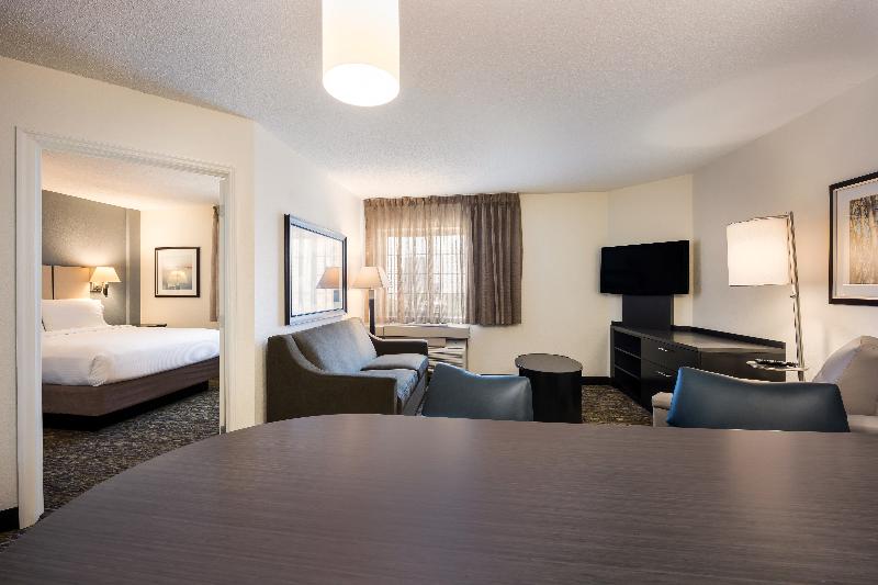 סוויטה מותאמת לאדם עם מוגבלויות, Sonesta Simply Suites Phoenix Glendale