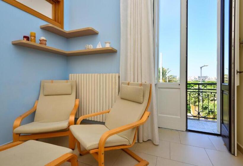 اتاق استاندارد با تخت بزرگ, Balcone Su Otranto