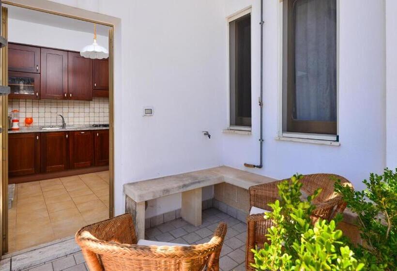Standard Triple Room with Terrace, Balcone Su Otranto