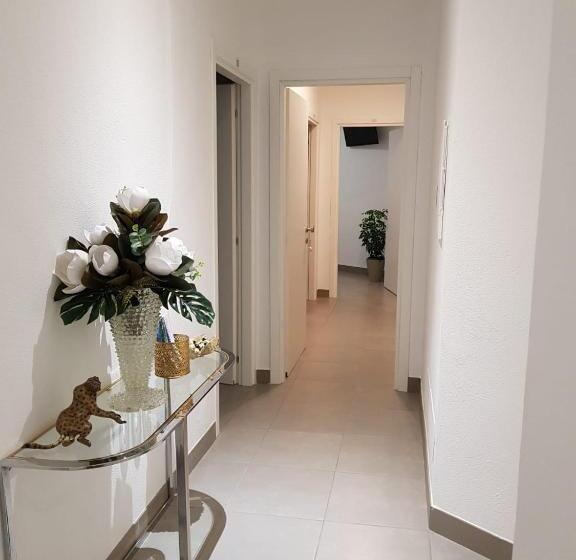 Family Suite, Lorena