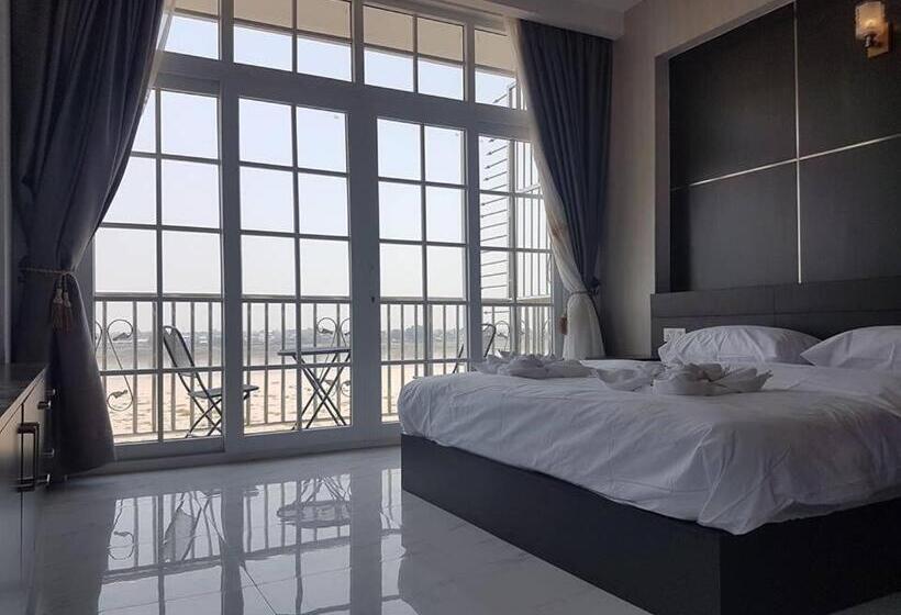 스탠다드 스튜디오, Sunset Mekong Apartment