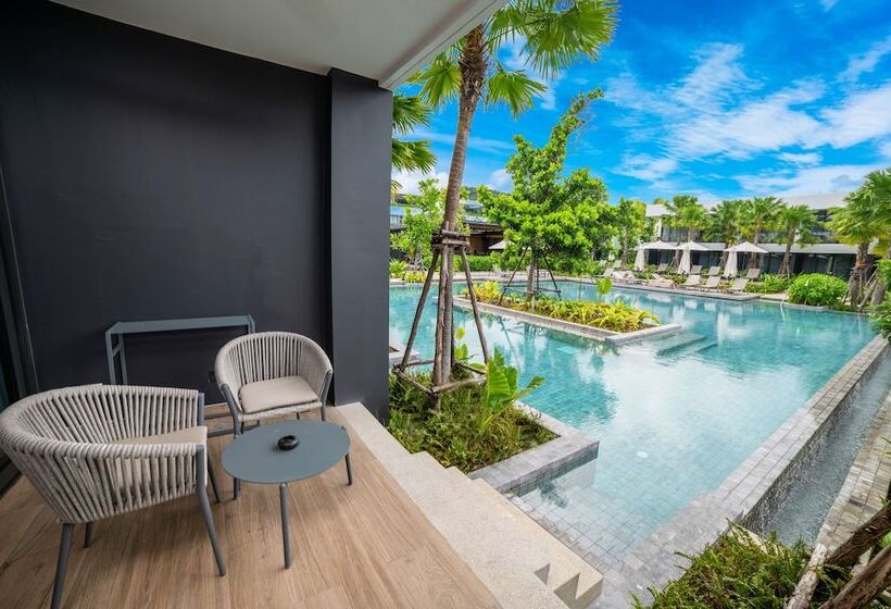 Полулюкс, Stay Wellbeing & Lifestyle Resort