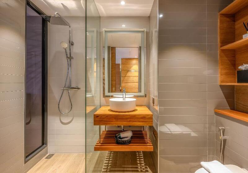 Люкс Вид на Бассейн, Stay Wellbeing & Lifestyle Resort