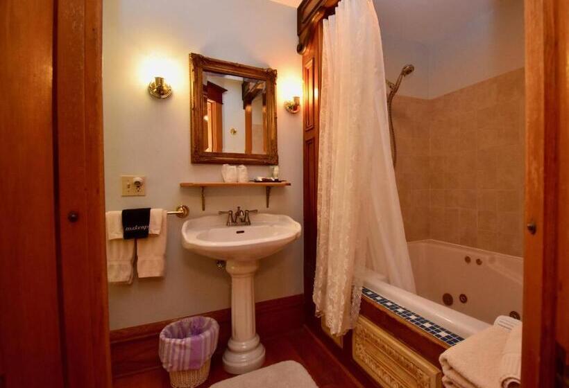 Номер Стандарт, The Scofield House B&b