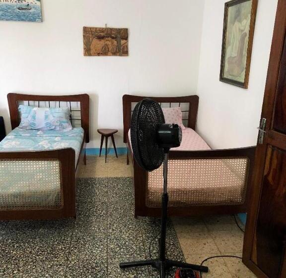 استودیوی استاندارد با چشم‌انداز دریا, Ocean Si Mansion