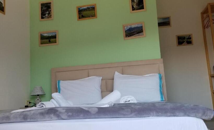 Номер Deluxe с Балконом, Keli Guest House& Rafting Adventures