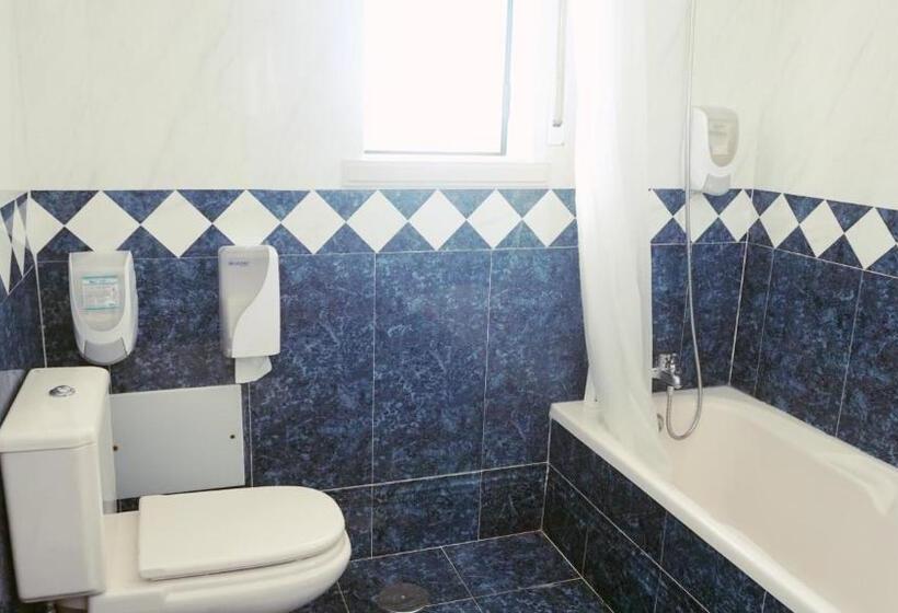 اتاق استاندارد چهار تخته, Martin's Villa