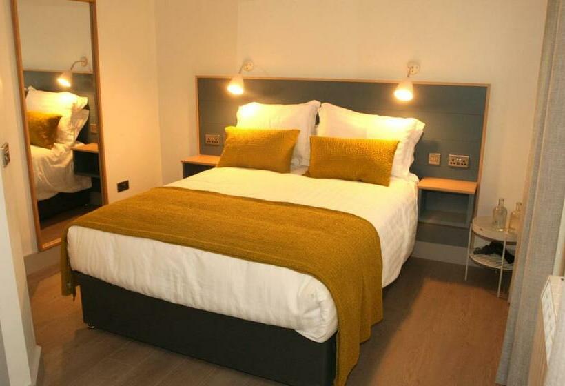 Номер Стандарт, Baginbun Lodge