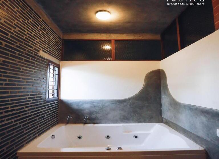 استودیوی استاندارد, Villa Ecotiva