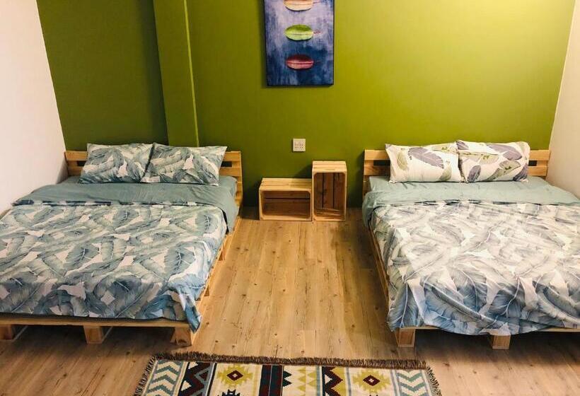 اتاق استاندارد چهار تخته, Stay Hostel   300m From The Ferry