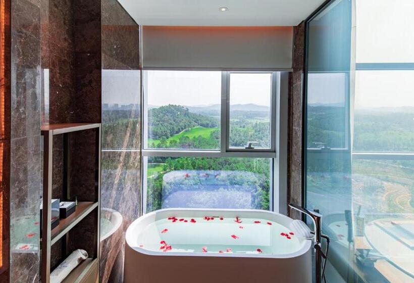 Номер Deluxe, Wanda Realm Heshan