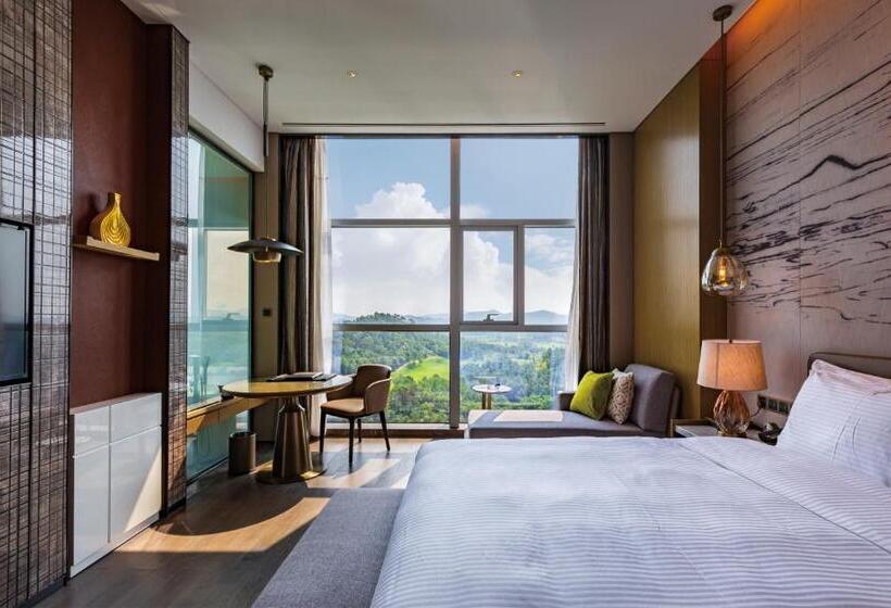 Номер Executive, Wanda Realm Heshan