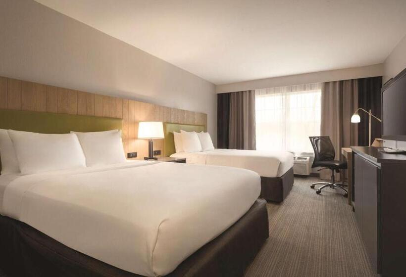 Номер Стандарт Адаптированный для Инвалидов, Country Inn & Suites By Radisson, Germantown, Wi