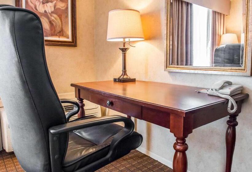 带大床的标准间, Quality Inn Pittsburgh Airport