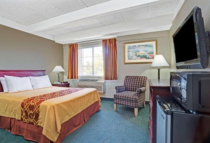Номер Стандарт Адаптированный для Инвалидов, Travelodge By Wyndham Iowa City