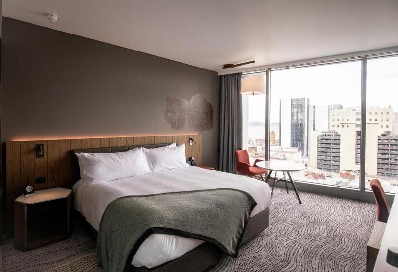 带城市景观的套间, Crowne Plaza Hobart, An Ihg