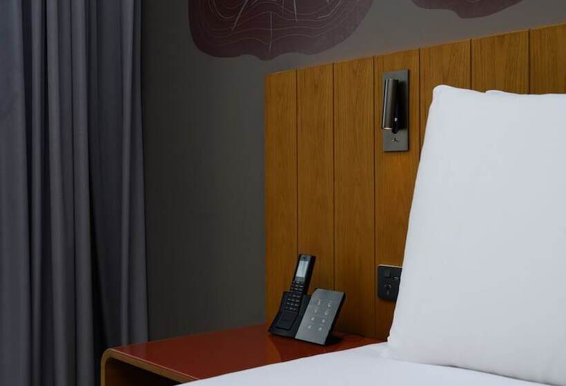 חדר קלאב, Crowne Plaza Hobart, An Ihg