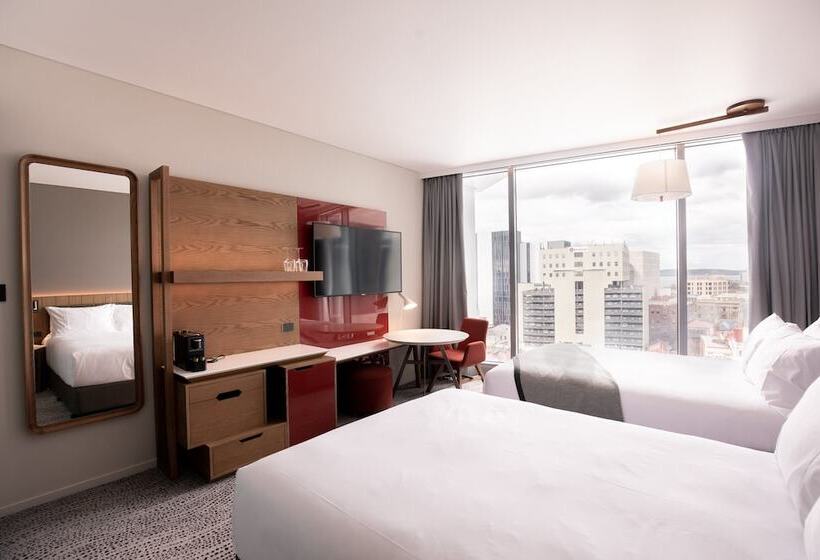 חדר קלאב, Crowne Plaza Hobart, An Ihg