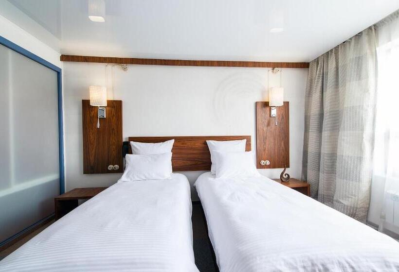 اتاق استاندارد, Inn Ozz