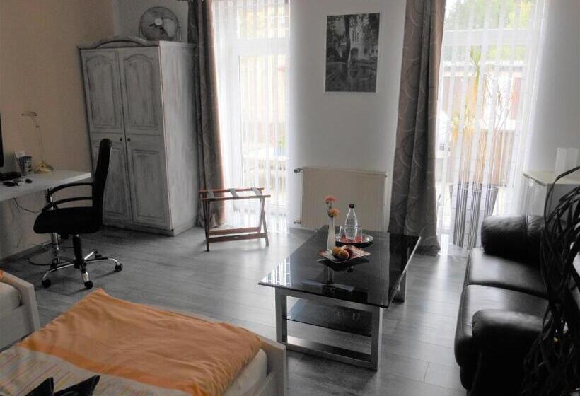 이코노미 룸, Pension Am Werder